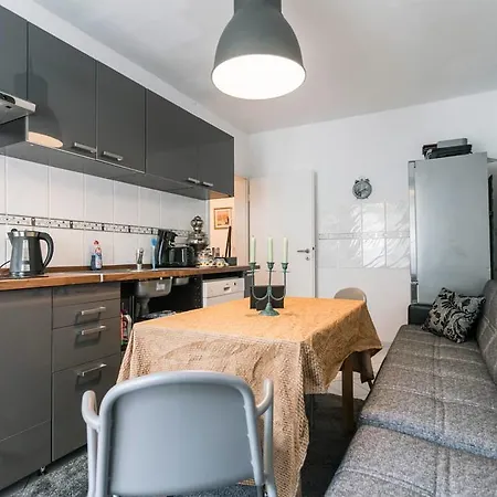 Cuneyt Egemenoglu * Köln