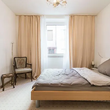 Lejlighed Cuneyt Egemenoglu Köln